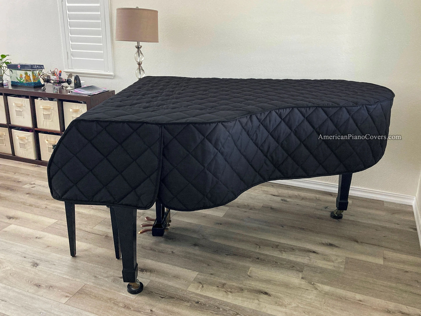 Premium piano dust cover—fits all grand pianos. Thick padded protection shields against the sun, dust, moisture, and scratches.